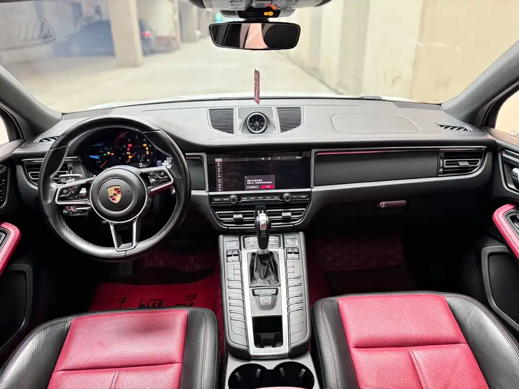 Macan 2020 2.0T