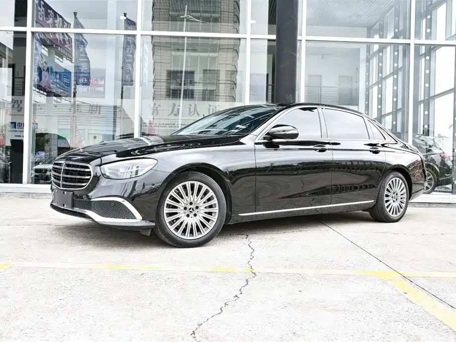 Mercedes-Benz E-Class 2023 E 300 L Fashion Edition