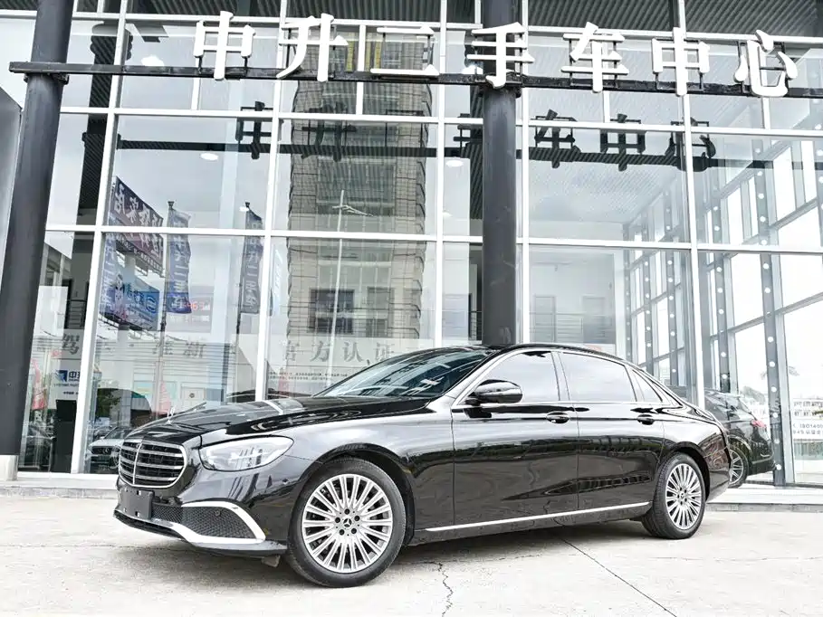Mercedes-Benz E-Class 2023 E 300 L Fashion Edition