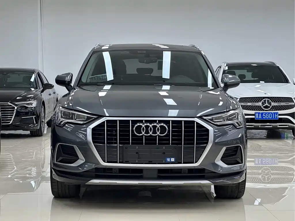 Audi Q3 2023 model 40 TFSI Fashion Dynamic Edition