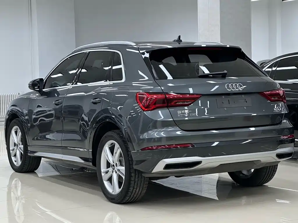 Audi Q3 2023 model 40 TFSI Fashion Dynamic Edition