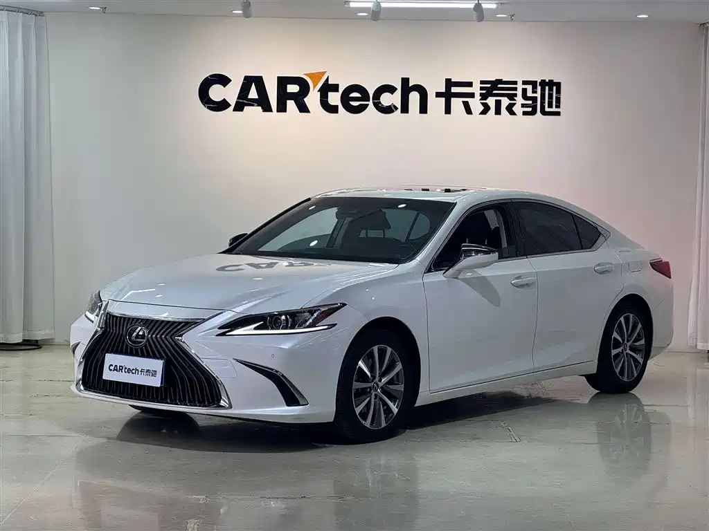Lexus ES 2020 200 Excellence Edition