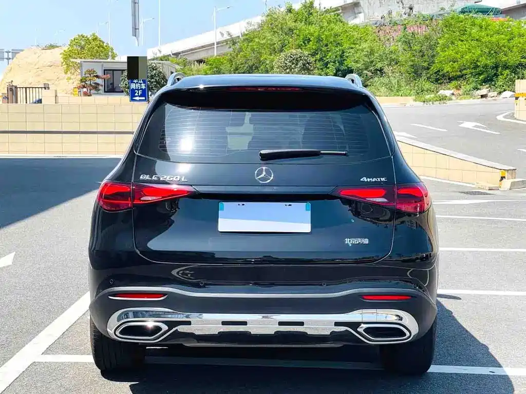 Mercedes-Benz GLC 2025款 Restyled GLC 260 L 4MATIC Sporty Edition