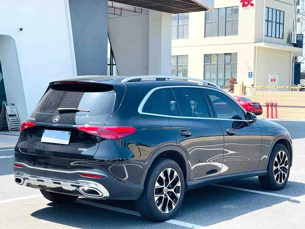 Mercedes-Benz GLC 2025款 Restyled GLC 260 L 4MATIC Sporty Edition
