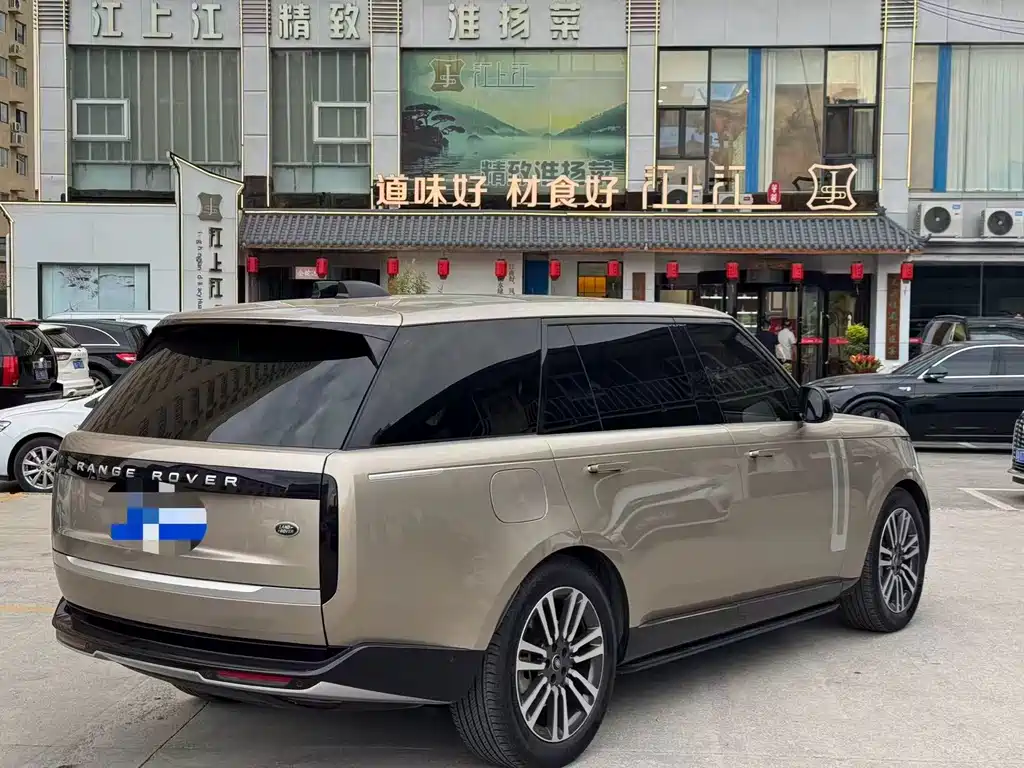 Range Rover 2023 3.0 L6 400PS Creation Extended Edition