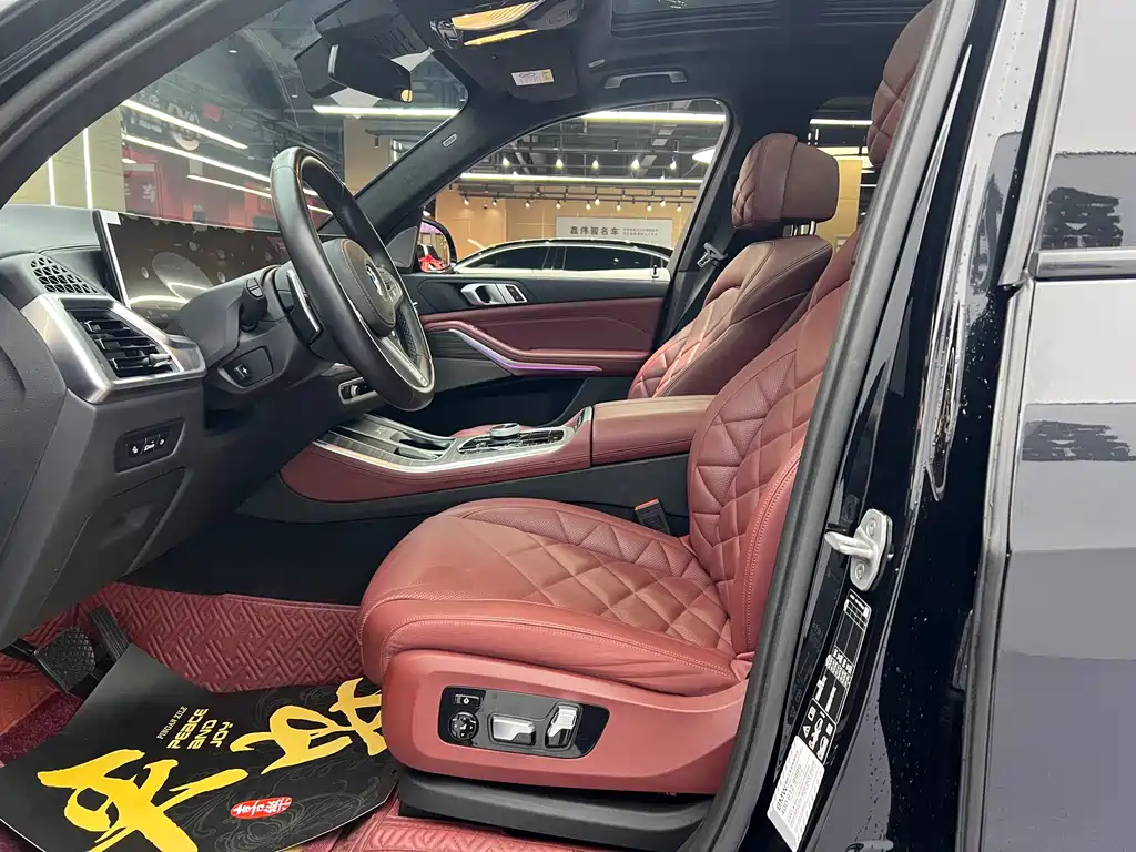 BMW X5 2023 xDrive 40Li M Sport Nightshade Package