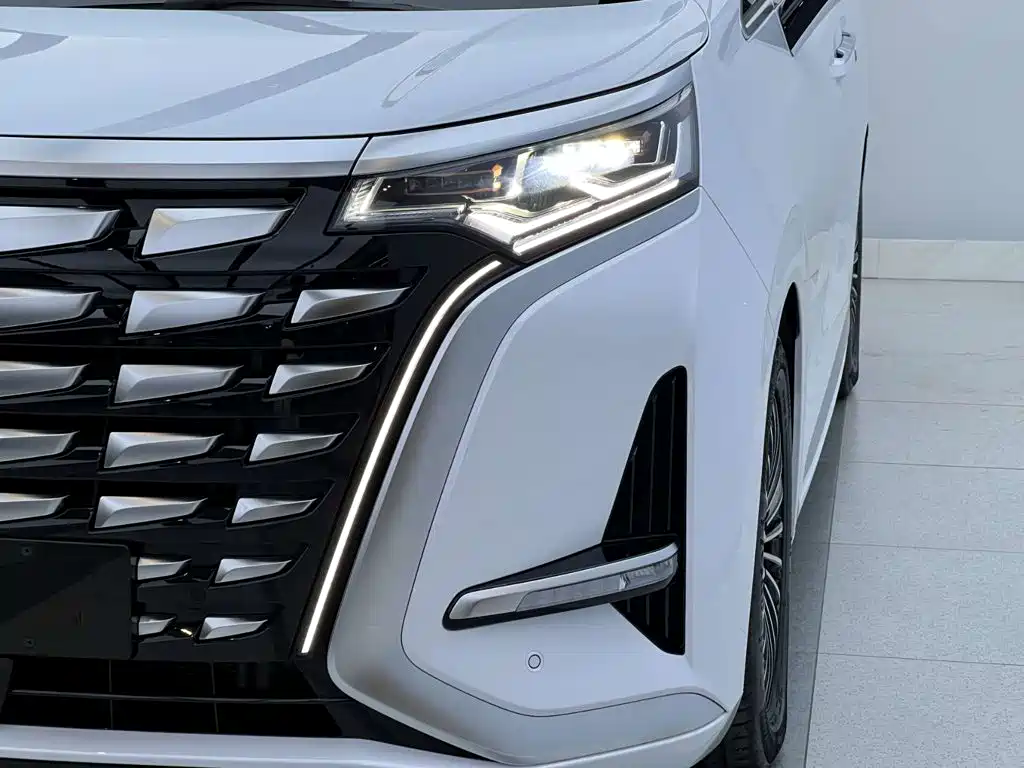 Tengri D9 2024 Model DM-i 980 All-wheel Drive Prestige Edition