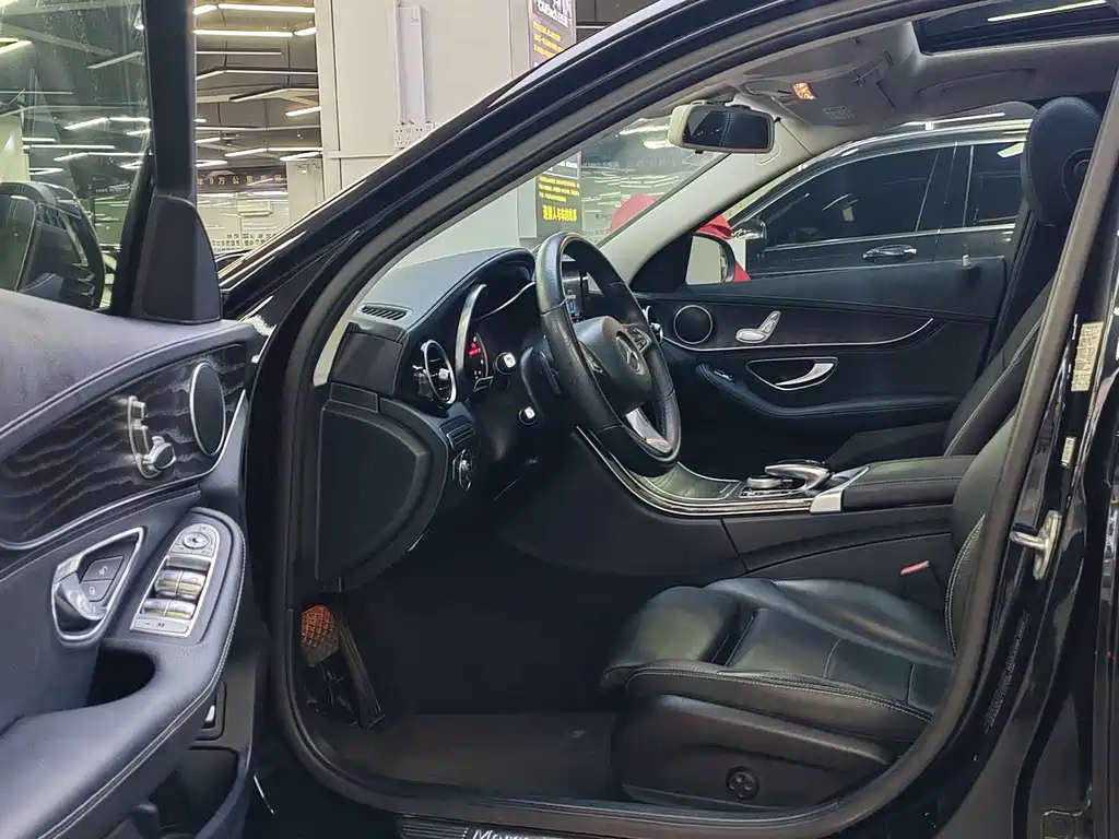Mercedes-Benz C-Class 2018 C 180 L Sporty Edition