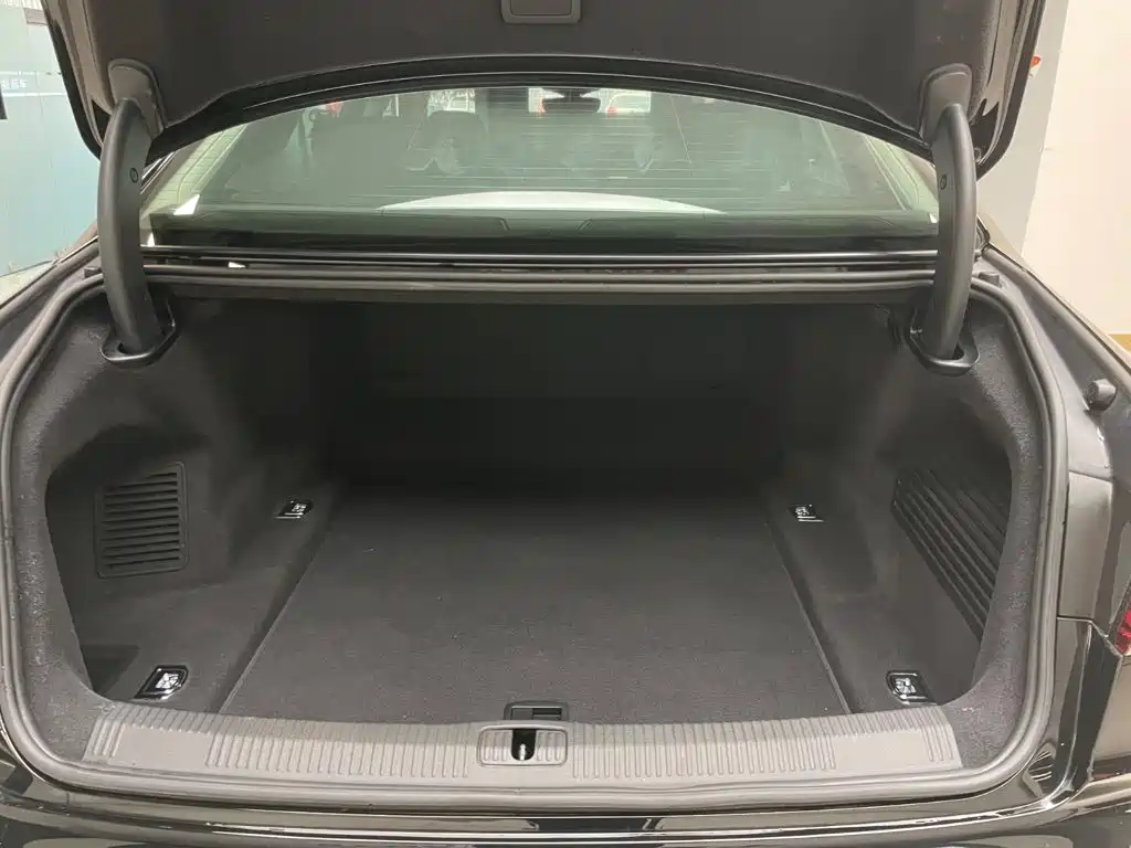 Audi A8 2021 model A8L 50 TFSI quattro Comfort Edition