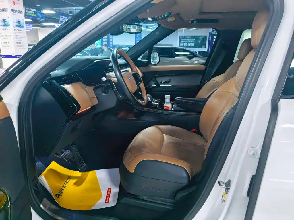 Range Rover Sport 2023 400PS Dynamic SE