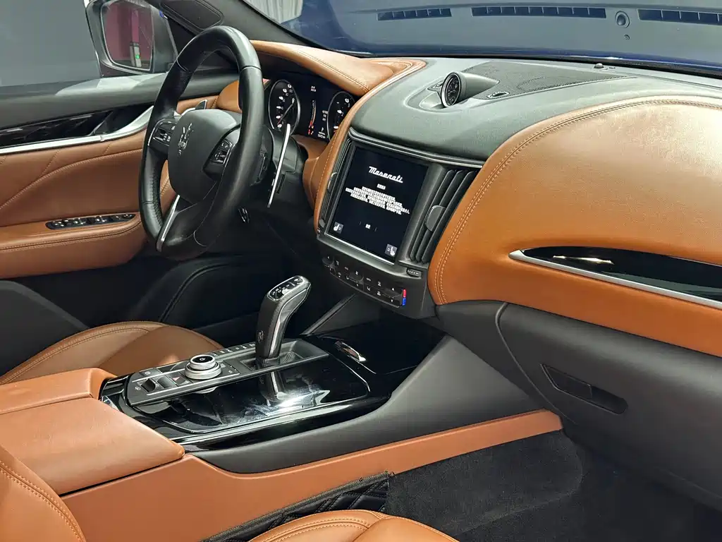 Levante 2021 3.0T Standard Edition