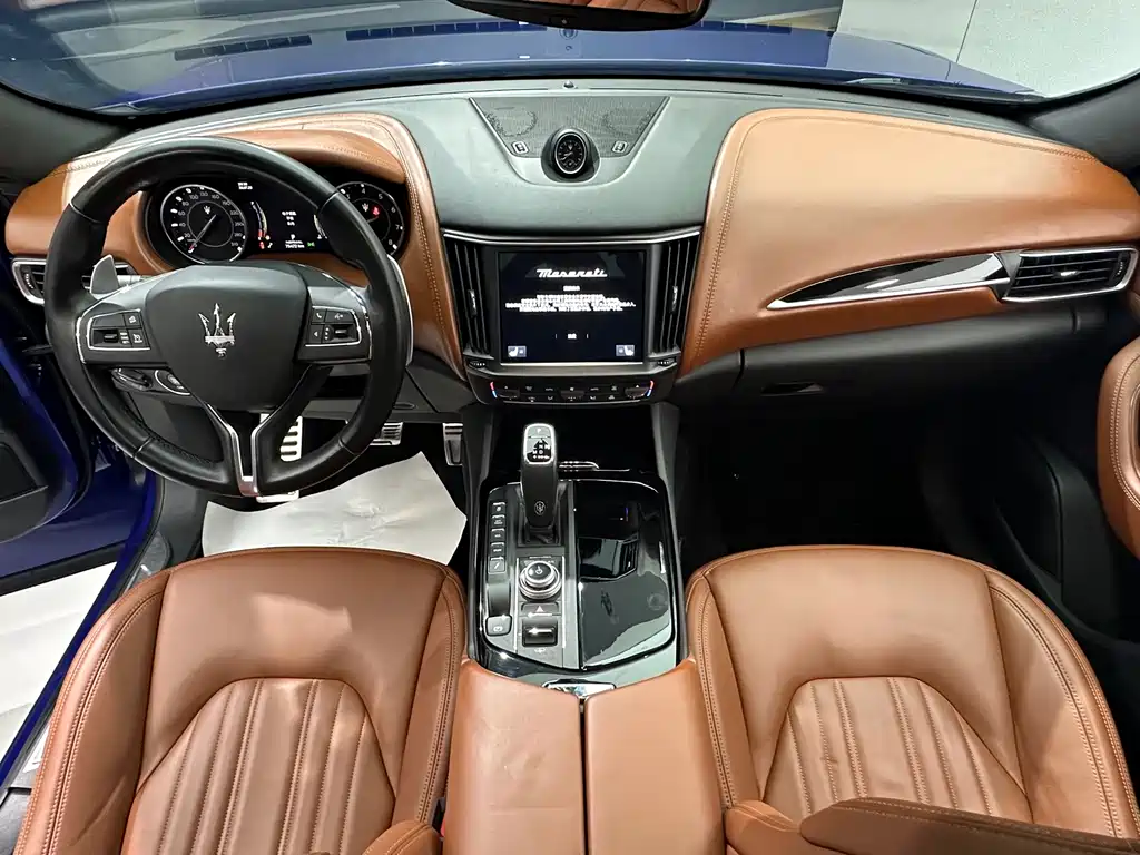 Levante 2021 3.0T Standard Edition