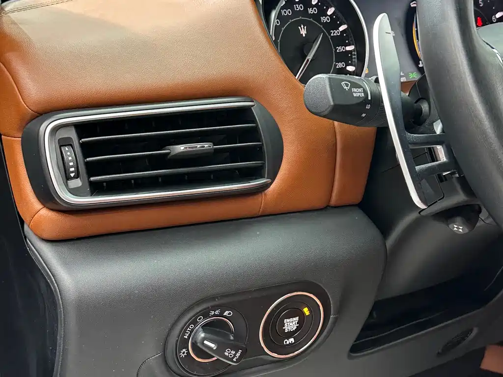 Levante 2021 3.0T Standard Edition