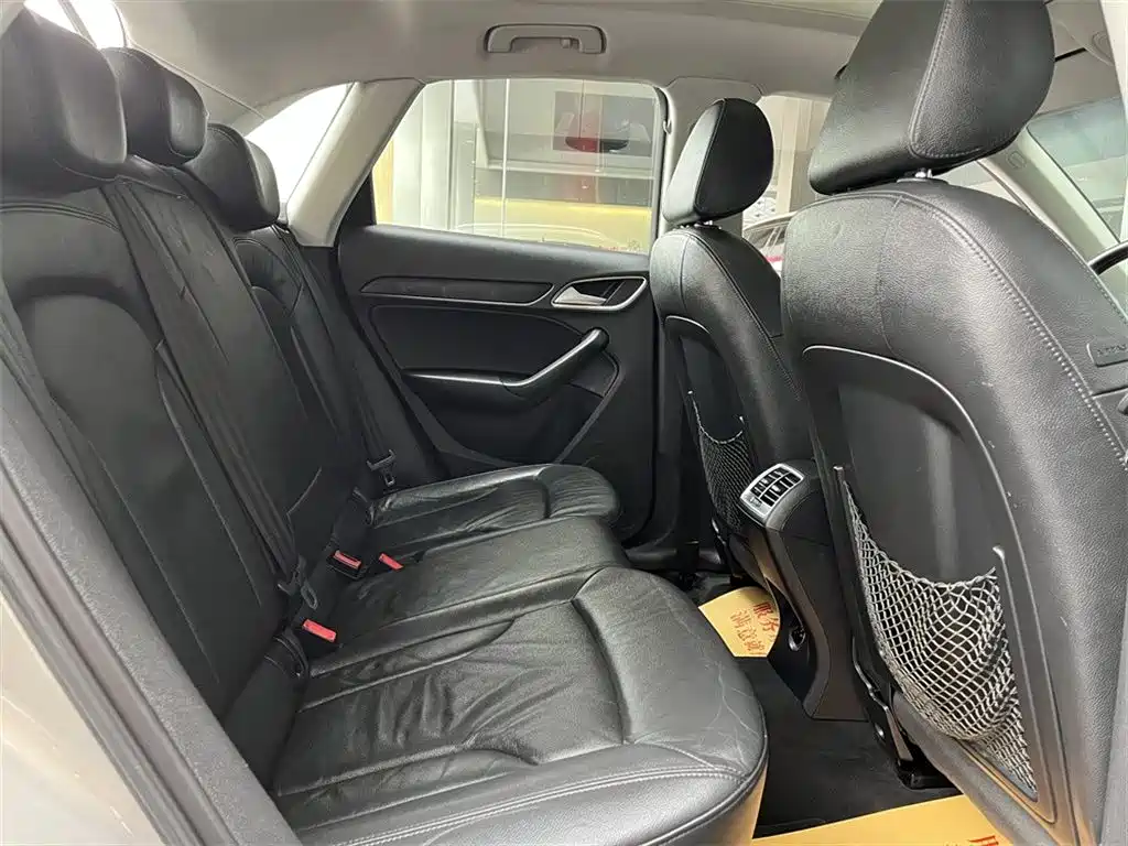 Audi Q3 2013 35 TFSI quattro Comfort Edition