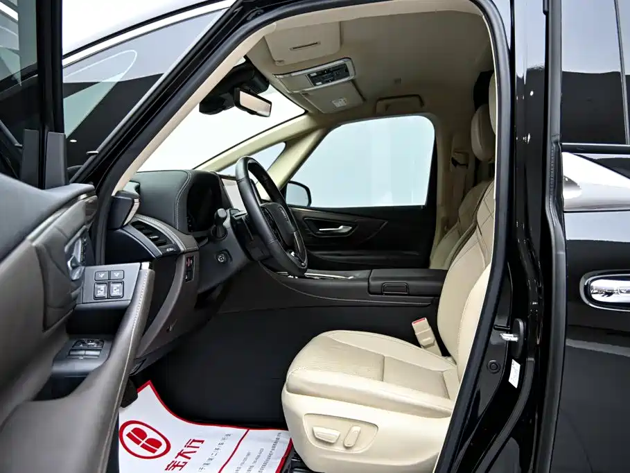 2024 Crown Hybrid 2.5L Prestige Executive Edition
