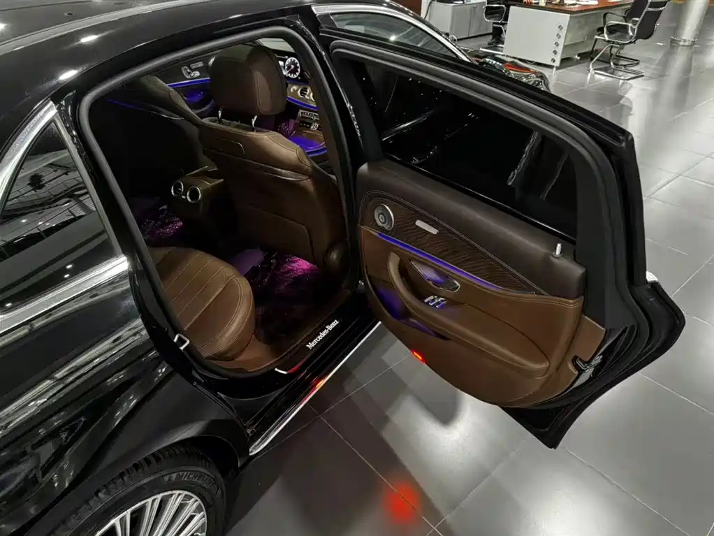 Mercedes-Benz E-Class 2020 E 300 L Fashion Edition