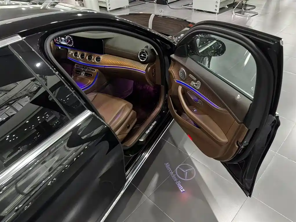 Mercedes-Benz E-Class 2020 E 300 L Fashion Edition