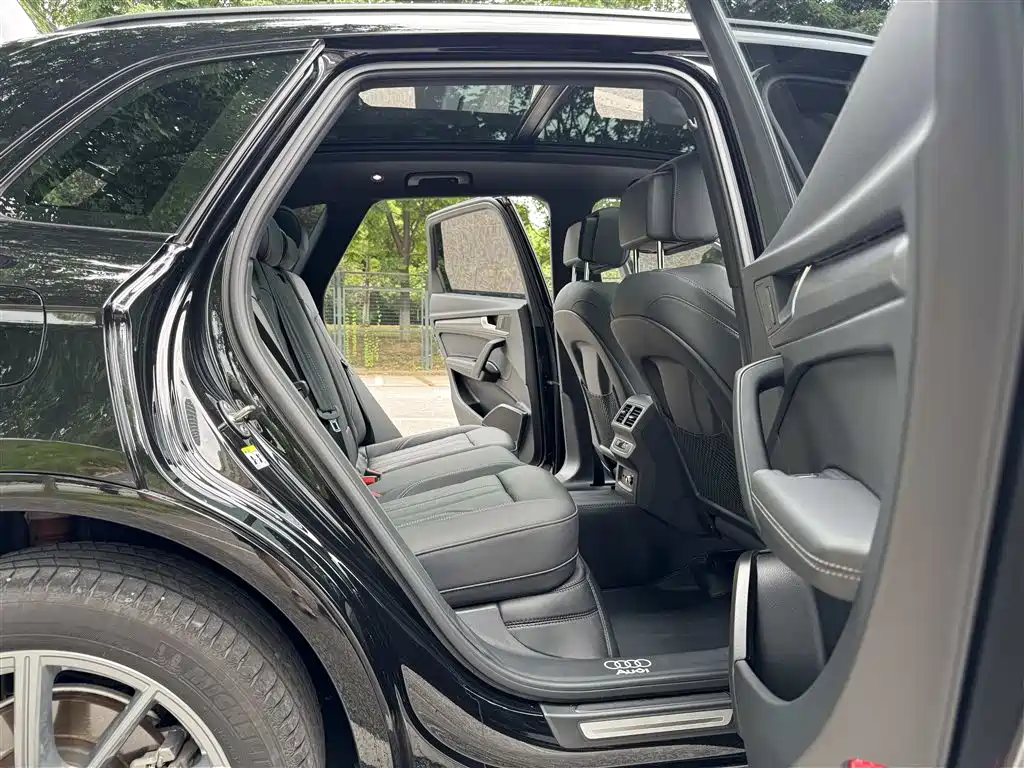 Audi Q5L 2023 40T Premium Dynamic Edition
