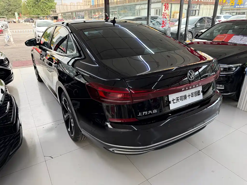 Passat 2023 330 TSI Starry Luxury Edition