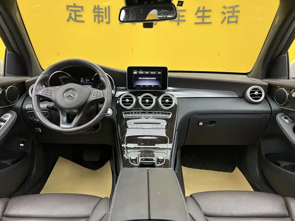 Mercedes GLC 2019 GLC 260 L 4MATIC Luxury Edition