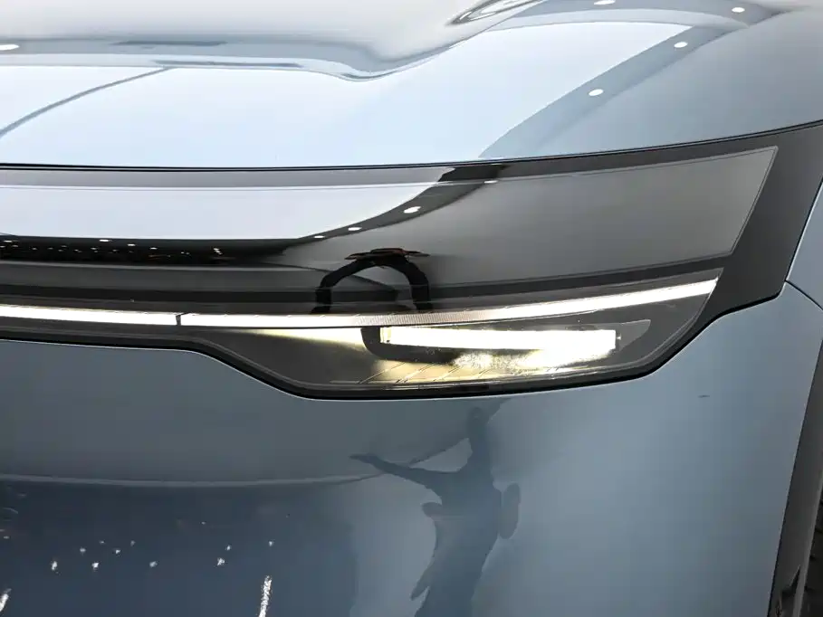 Jizhe 7X 2025 Edition 100kWh Long Range All-Wheel Drive Intelligent Driving Version