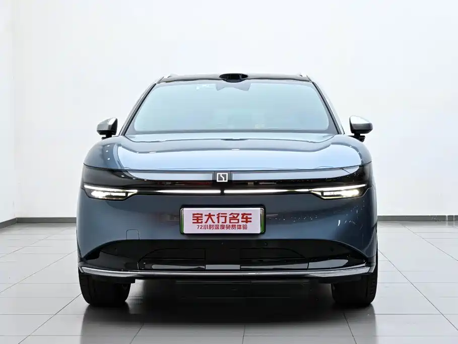 Jizhe 7X 2025 Edition 100kWh Long Range All-Wheel Drive Intelligent Driving Version