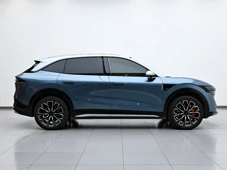 Jizhe 7X 2025 Edition 100kWh Long Range All-Wheel Drive Intelligent Driving Version
