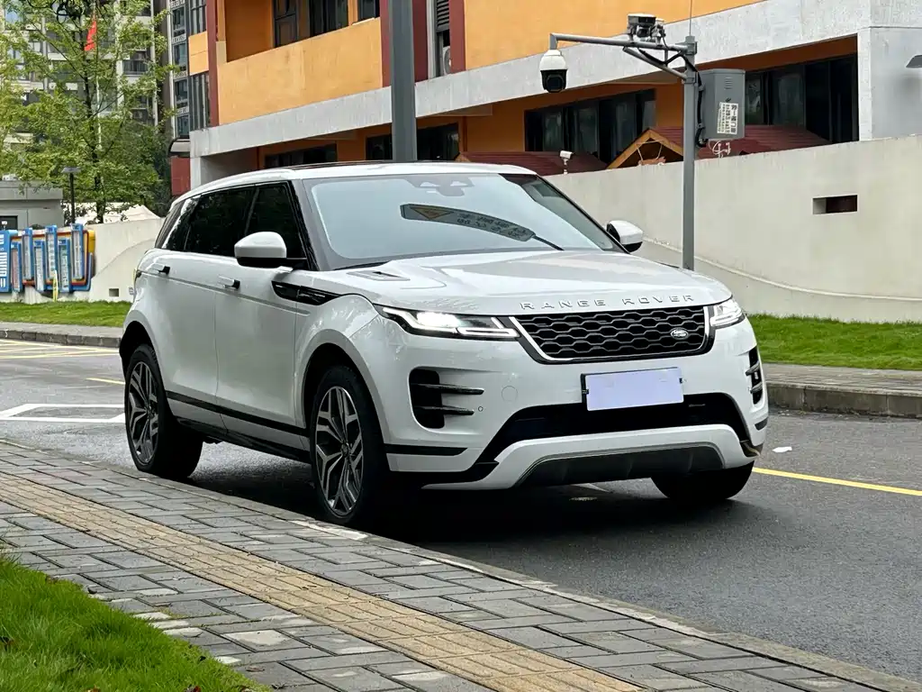 Range Rover Vogue 2022 249PS R-Dynamic Luxury