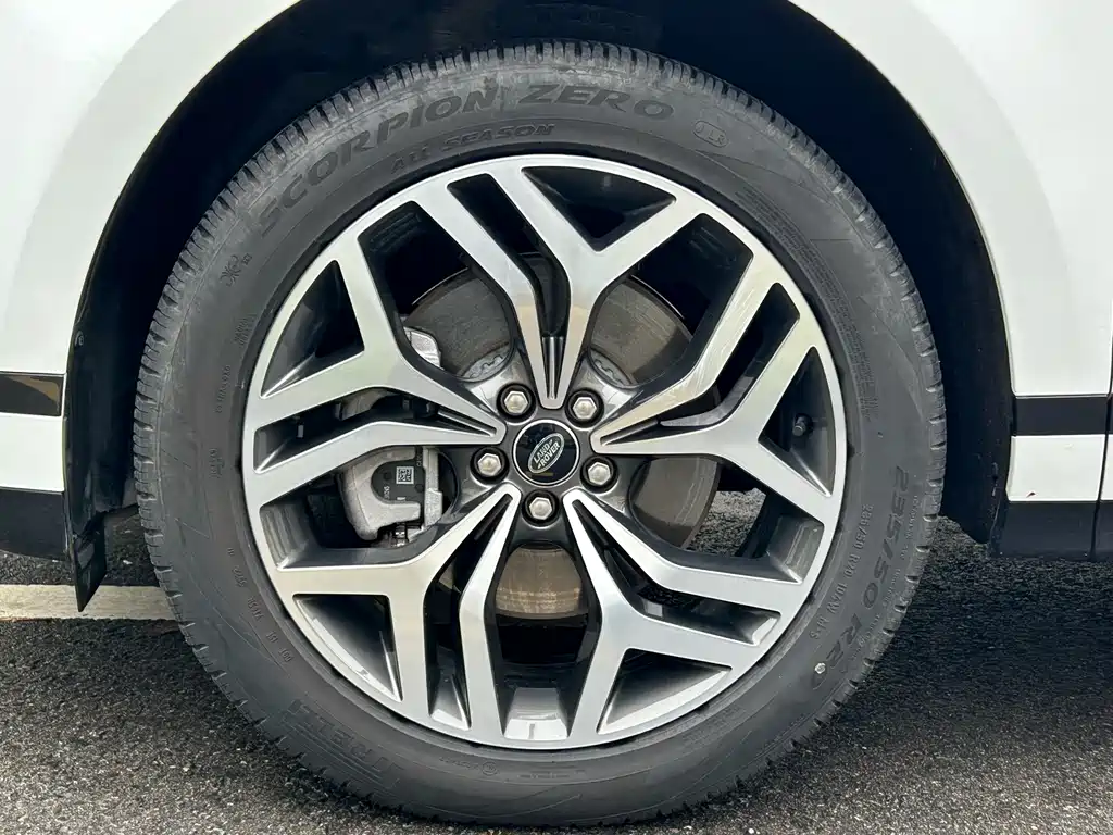 Range Rover Vogue 2022 249PS R-Dynamic Luxury