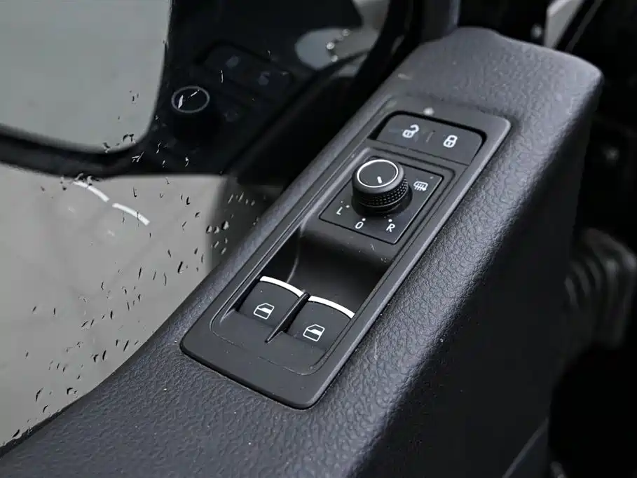 Mighty 2019 2.0TSI 4x4 Premium Edition 7-seater