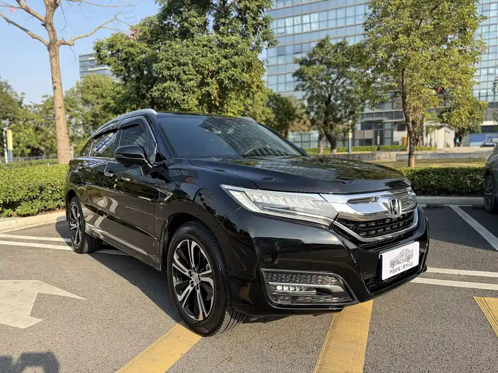 Honda UR-V 2017 370TURBO 4WD Premium Edition Euro V