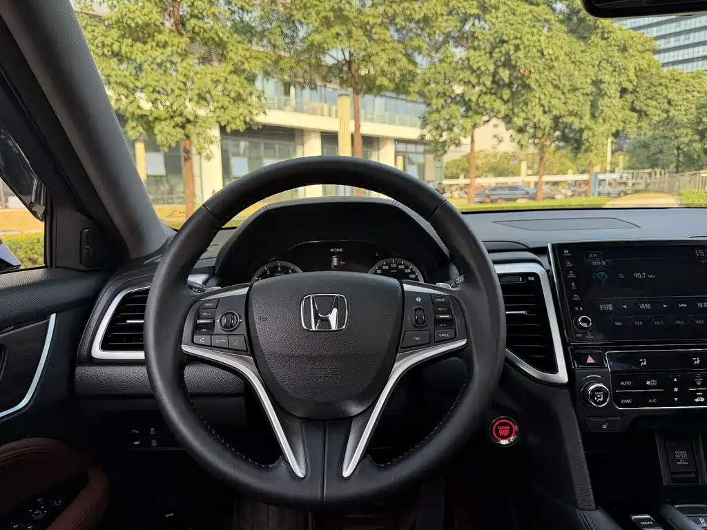 Honda UR-V 2017 370TURBO 4WD Premium Edition Euro V