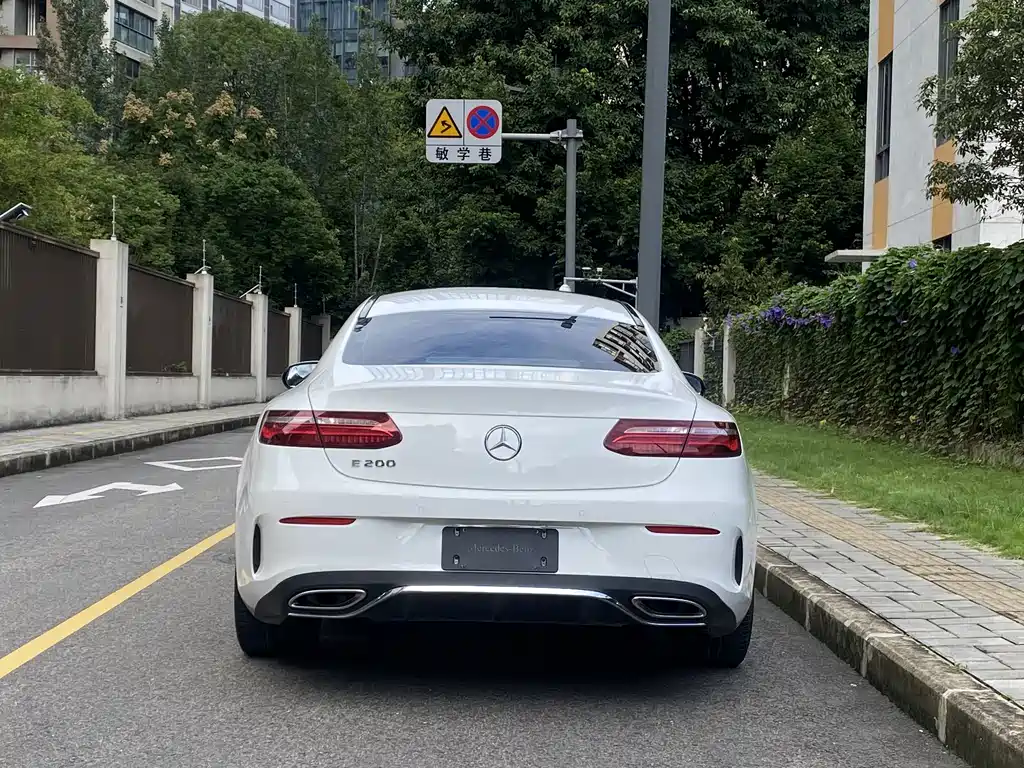 Mercedes-Benz E-Class (Import) 2017 E 200 Coupe