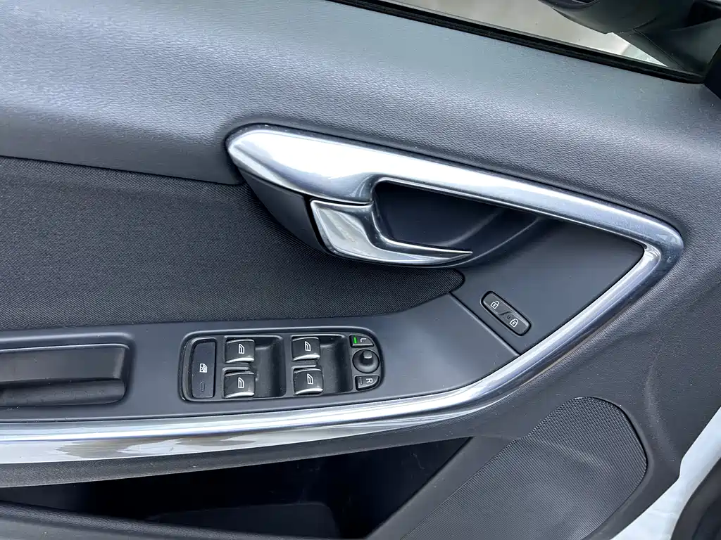 Volvo S60 2016 S60L T3 Smart Drive Edition