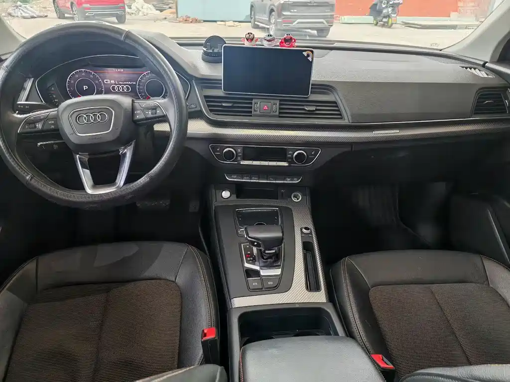 Audi Q5L 2018 45 TFSI Premium Fashion Edition National VI