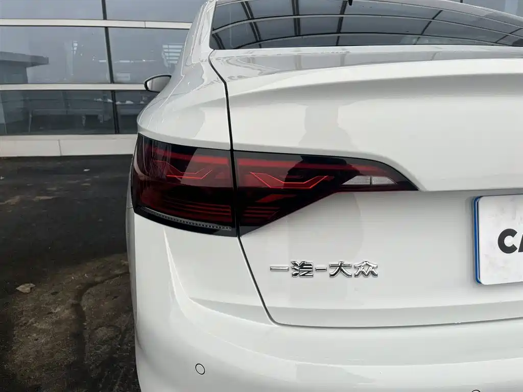 2023 Volkswagen Sagitar 300 TSI DSG Prestige Edition