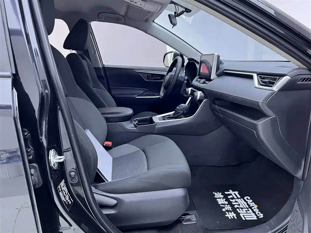 Velaranda 2022 2.0L CVT Two-wheel Drive Leading Edition