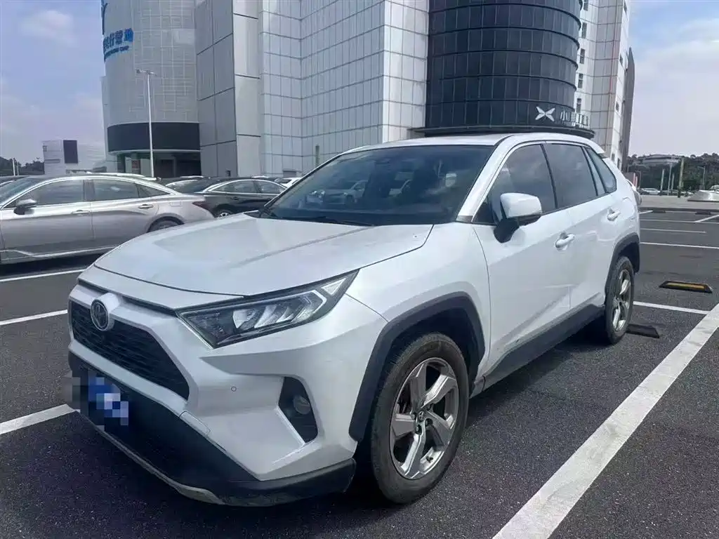 RAV4 2022 2.0L CVT Two-Wheel Drive Fashion Edition