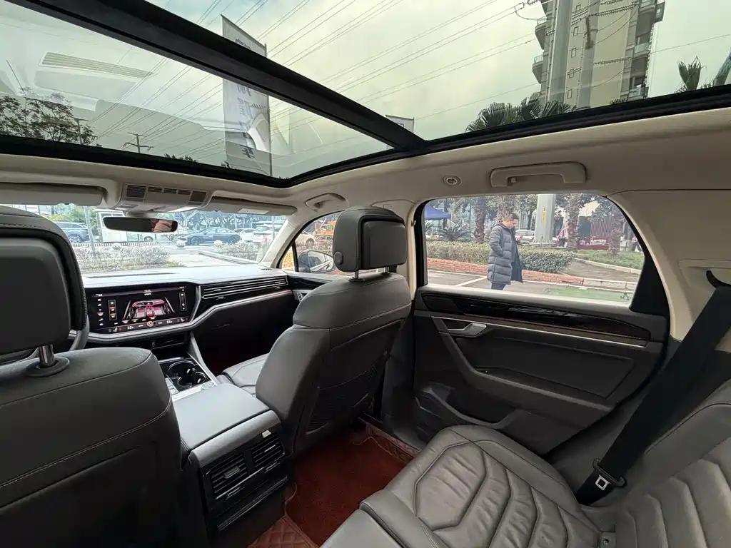 Touareg 2019 3.0 TSI Shifeng Edition National VI