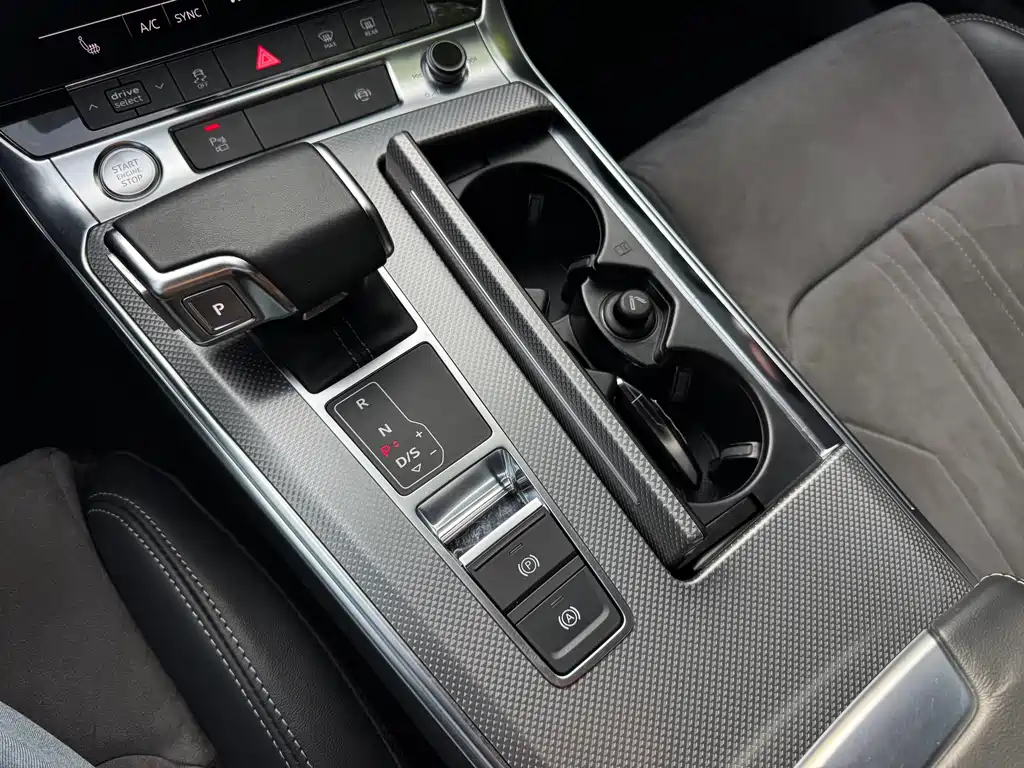 Audi A6L 2020 45 TFSI quattro Premium动感型
