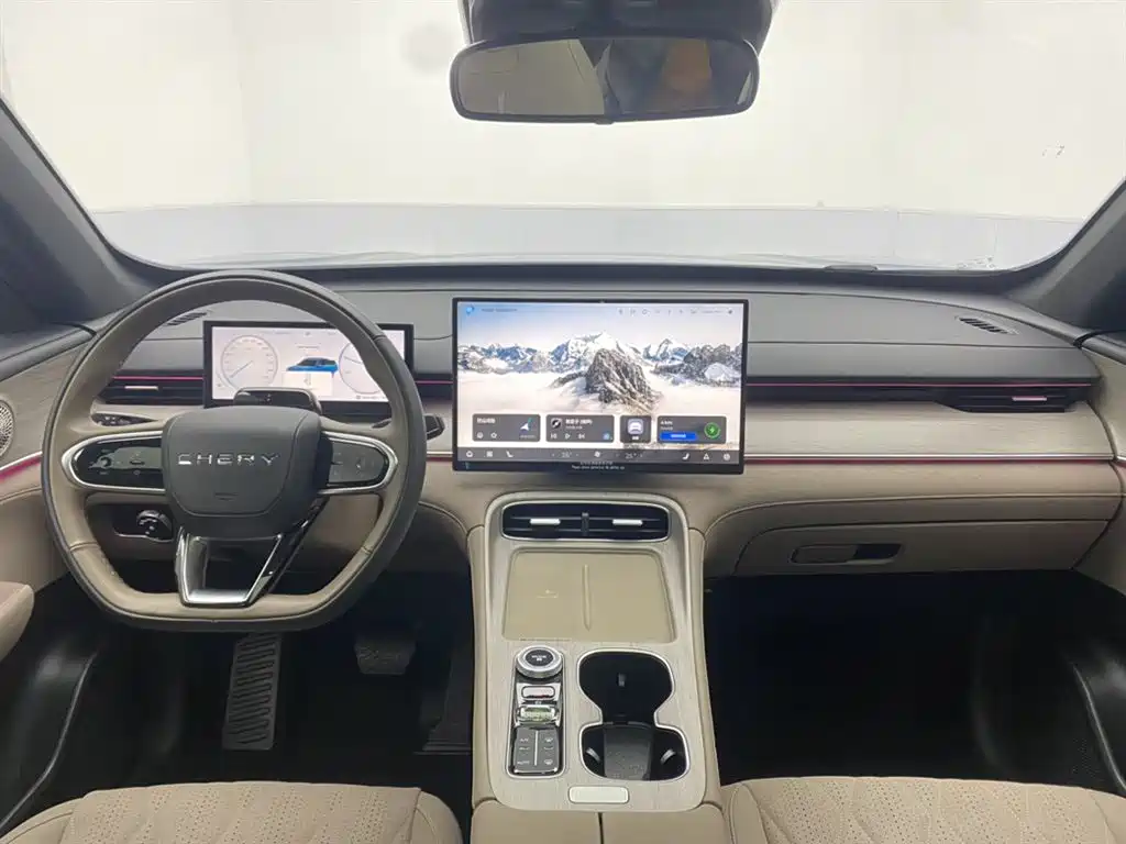 Ruihu 8 PLUS C-DM 2025 Edition 1.5T 116km Prestige 5-seat