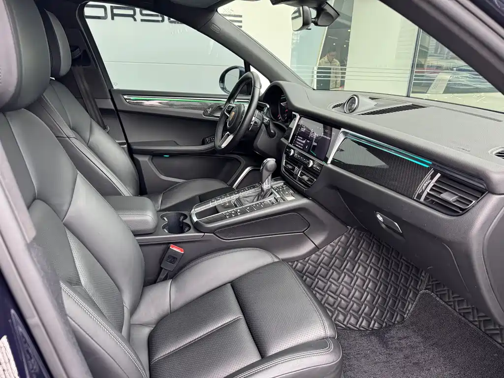 Macan 2021 2.0T