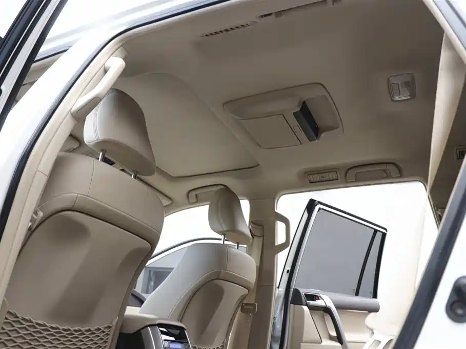 Prado 2018 3.5L Automatic TX-L NAVI