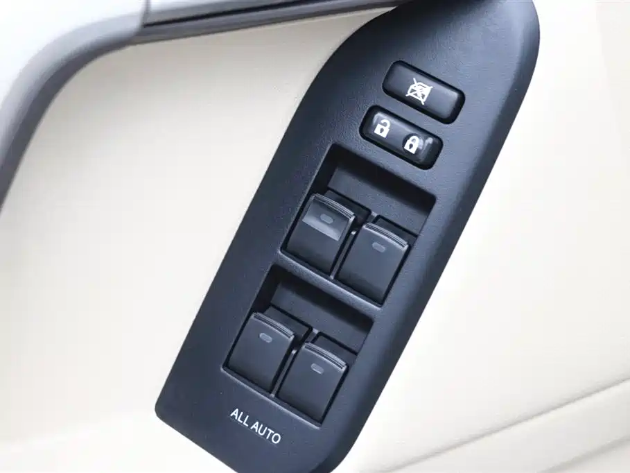 Prado 2018 3.5L Automatic TX-L NAVI