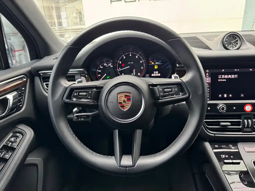 Macan 2023 2.0T