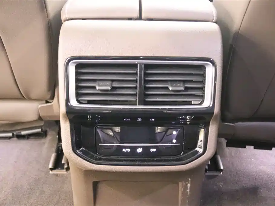 Viloran 2024 330TSI Business Edition