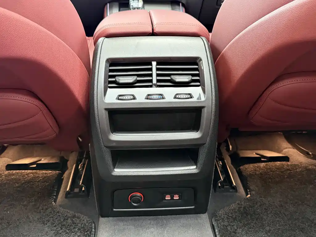 BMW X5 2022 xDrive 30Li M Sport Package