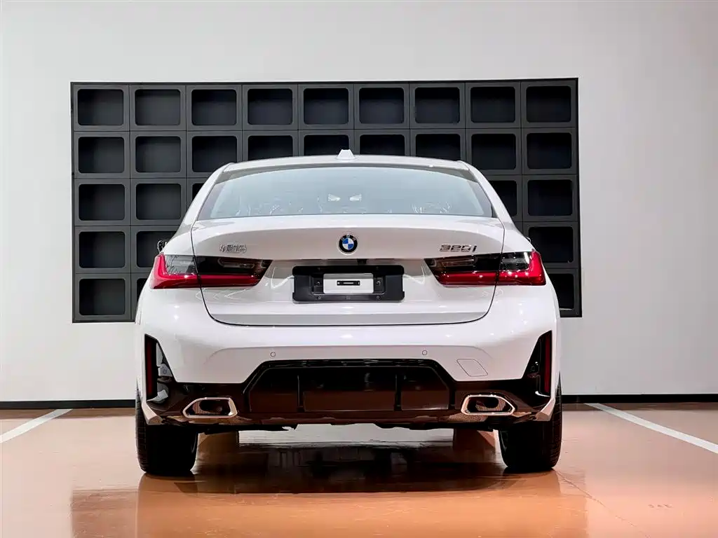 BMW 3 Series 2025 Model 325i M Sport Package
