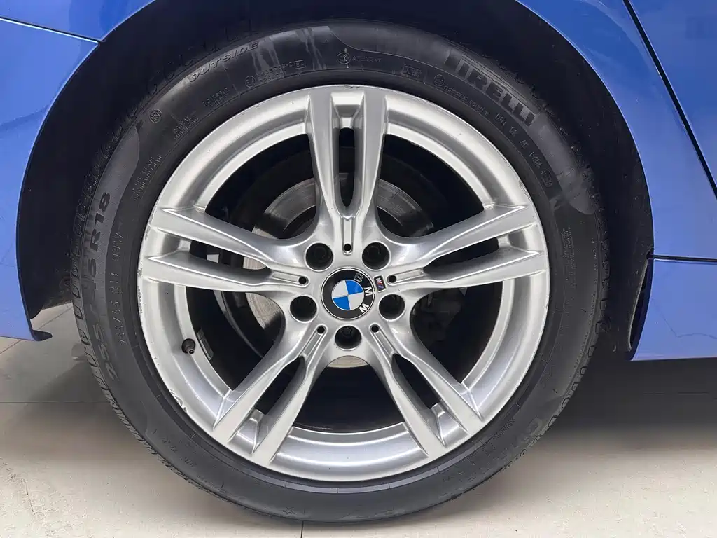 BMW 3 Series GT 2013 320i Fashion Design Package