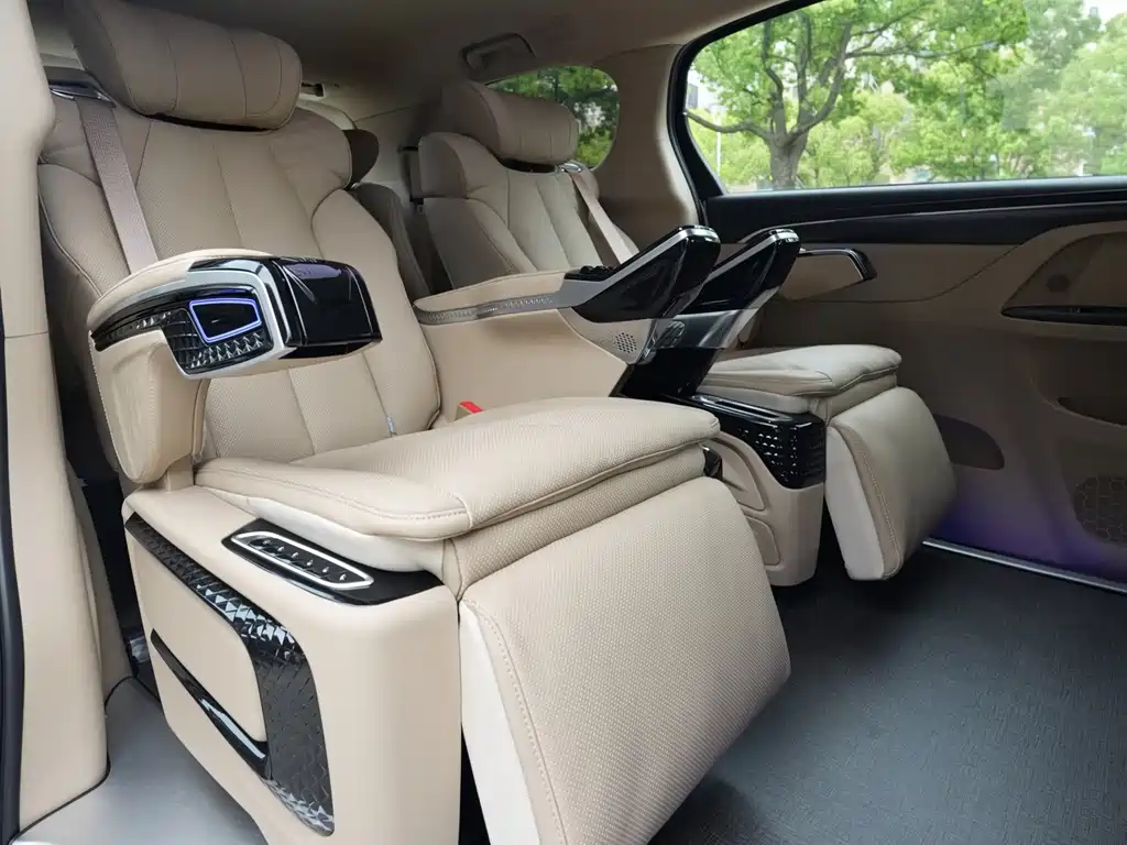 Buick GL8 2025 Luxury Executive Coach Comfort DG Edition